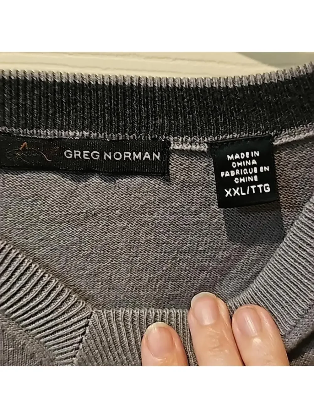 Greg Norman Men’s 2XL Big & Tall Gray Lightweight Pull Over V Neck…